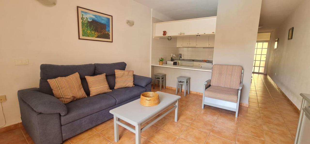 Vivienda Vacacional Marineda Sol Con Piscina El Medano Extérieur photo